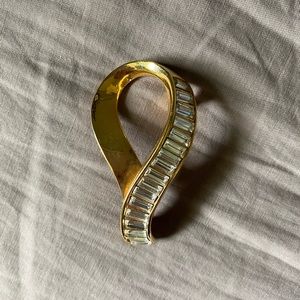 Swarovski Vintage Rhinestone Ribbon Pin